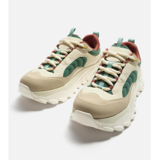 حذاء ملون من زارا