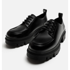 حذاء رسمي من زارا